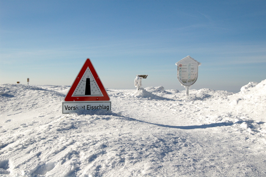 Ort: BROCKEN     Nikon D70     32mm     f/13     1/640sec     ISO200